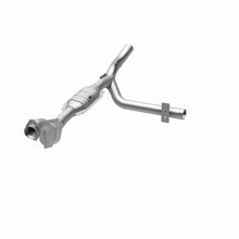 Load image into Gallery viewer, MagnaFlow Direct Fit Catalytic Converter 01 Ford Trucks 4.6L