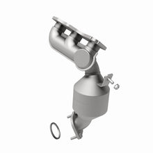 Load image into Gallery viewer, MagnaFlow Direct Fit Catalytic Converter 08-09 Toyota Highlander 3.5L