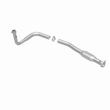 Load image into Gallery viewer, MagnaFlow Direct Fit Catalytic Converter 97-00 GM Van 5.7L Lf