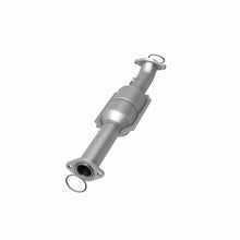 Load image into Gallery viewer, MagnaFlow Direct Fit Catalytic Converter 05-09 Toyota Tacoma 4.0L P/S Rear