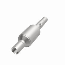 Load image into Gallery viewer, MagnaFlow Direct Fit Catalytic Converter 96-98 Jeep Grand Cherokee Underbody
