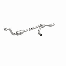 Load image into Gallery viewer, MagnaFlow Direct Fit Catalytic Converter 2004 Durango 5.7L Passenger Side