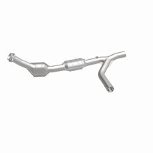 Load image into Gallery viewer, MagnaFlow Direct Fit Catalytic Converter 97-98 E150/E250 4.2L PS