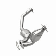 Load image into Gallery viewer, MagnaFlow Direct Fit Catalytic Converter 98-00 Ford Ranger 3.0/4.0L