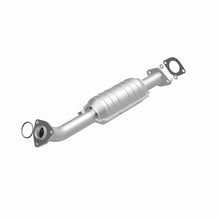 Load image into Gallery viewer, MagnaFlow Direct Fit Catalytic Converter 98-00 Niss Pathfinder 3.3L