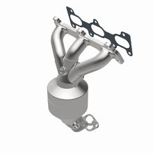 Load image into Gallery viewer, MagnaFlow DF Cat. Conv05-06 Hyundai Santa Fe/05-09 Tucson / 05-08 Kia Sportage D/S Manifold