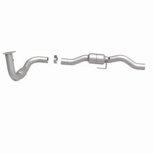 Load image into Gallery viewer, MagnaFlow Direct Fit Catalytic Converter 01-02 2500HD 8.1 Driver Side