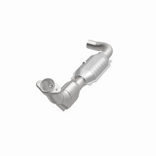 Load image into Gallery viewer, MagnaFlow Direct Fit Catalytic Converter 99-00 Ford Exped 4.6L