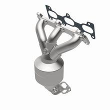 Load image into Gallery viewer, MagnaFlow DF Cat. Conv05-06 Hyundai Santa Fe/05-09 Tucson / 05-08 Kia Sportage D/S Manifold