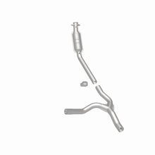 Load image into Gallery viewer, MagnaFlow Direct Fit Catalytic Converter OEM 2005 Dodge Ram 1500 Underbody