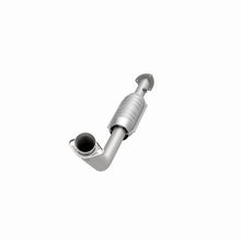 Load image into Gallery viewer, MagnaFlow Direct Fit Catalytic Converter Beretta-Corsica 96 3.1L