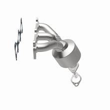 Load image into Gallery viewer, MagnaFlow Direct Fit Catalytic Converter 06-08 Kia Optima 2.7L