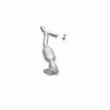 Load image into Gallery viewer, MagnaFlow Direct Fit Catalytic Converter 97-98 Ford Trucks 5.4L