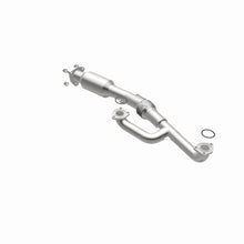 Load image into Gallery viewer, MagnaFlow Direct Fit Catalytic Converter 16-17 Honda Odyssey 3.5L V6 Underbody
