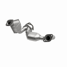 Load image into Gallery viewer, MagnaFlow Direct Fit Catalytic Converter 98-00 Ford Ranger 3.0/4.0L