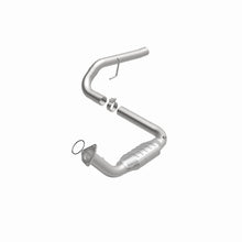 Load image into Gallery viewer, MagnaFlow Direct Fit Catalytic Converter 02-05 Escalade 6.0L Driver Side