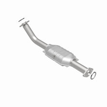 Load image into Gallery viewer, MagnaFlow Direct Fit Catalytic Converter 04-06 Toyota Tundra 4.7L Passenger Side Front