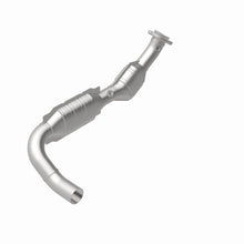Load image into Gallery viewer, MagnaFlow Direct Fit Catalytic Converter 03-04 Exped 4.6L Driver Side OEM