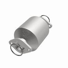 Load image into Gallery viewer, MagnaFlow Direct Fit Catalytic Converter 93-97 Geo Prizm-Toyota Celi