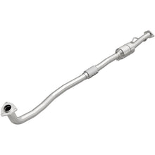 Load image into Gallery viewer, MagnaFlow Direct Fit Catalytic Converter 1989-1990 CAMRY 2.0L Underbody