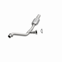 Load image into Gallery viewer, MagnaFlow Direct Fit Catalytic Converter 03 Ram 2500 2WD 5.7L OEM