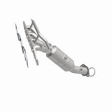Load image into Gallery viewer, MagnaFlow Direct Fit Catalytic Converter 2006 Ford Fusion/Mercury Milan 2.3L