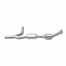 Load image into Gallery viewer, MagnaFlow Direct Fit Catalytic Converter 97-98 E150/E250 4.2L PS