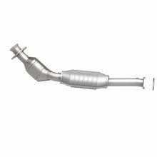 Load image into Gallery viewer, MagnaFlow Direct Fit Catalytic Converter 96-00 Crown Vic 4.6L OEM