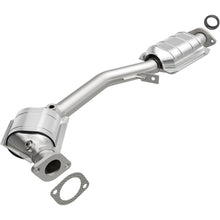 Load image into Gallery viewer, MagnaFlow DF Cat Conv 99-05 Subaru Forester/96-97 &amp; 99-05 Impreza/01-03 Legacy/00-05 Outback Frt/Rr