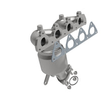 Load image into Gallery viewer, MagnaFlow Direct Fit Catalytic Converter Honda 1996-2000 Civic / 1996-1997 Civic Del Sol 1.6L