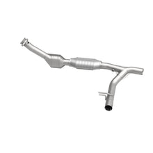 Load image into Gallery viewer, MagnaFlow Direct Fit Catalytic Converter 99-00 Ford Trucks 5.4L