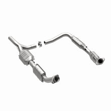 Load image into Gallery viewer, MagnaFlow Direct Fit Catalytic Converter 07-08 Ford E-150 4.6L
