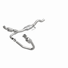 Load image into Gallery viewer, MagnaFlow Direct Fit Catalytic Converter 01 Dodge Dakota 3.9L 4WD