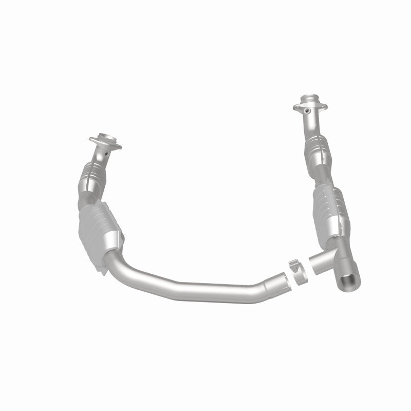 MagnaFlow Direct Fit Catalytic Converter 06 Ford E350 Van 5.4L