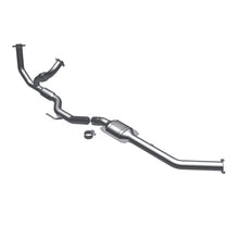 Load image into Gallery viewer, MagnaFlow Direct Fit Catalytic Converter 98-00 Sienna 3.0L