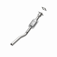 Load image into Gallery viewer, MagnaFlow Direct Fit Catalytic Converter 95-99 Chrysler Sebring 2.