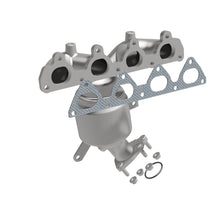 Load image into Gallery viewer, MagnaFlow Direct Fit Catalytic Converter Honda 1996-2000 Civic / 1996-1997 Civic Del Sol 1.6L