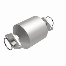 Load image into Gallery viewer, MagnaFlow Direct Fit Catalytic Converter 93-97 Geo Prizm-Toyota Celi