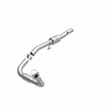 Load image into Gallery viewer, MagnaFlow Direct Fit Catalytic Converter 00-06 Chevy/GMC Driver Side 6.0L