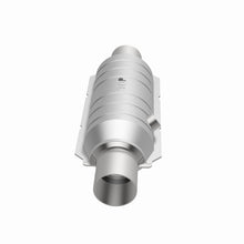 Load image into Gallery viewer, MagnaFlow Universal Catalytic Converter 2.50 OEM Angled O2