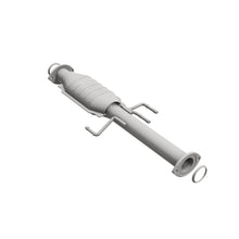 Load image into Gallery viewer, MagnaFlow Direct Fit Catalytic Converter 01-02 Tacoma CC-SB 3.4L 4w