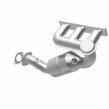 Load image into Gallery viewer, MagnaFlow Direct Fit Catalytic Converter BMW 5 99-00 Rear