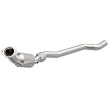 Load image into Gallery viewer, MagnaFlow Direct Fit Catalytic Converter 06-14 Chrysler 300 5.7L