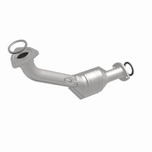 Load image into Gallery viewer, MagnaFlow Direct Fit Catalytic Converter 01 Toyota Tacoma 2.4L Fron