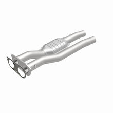Load image into Gallery viewer, MagnaFlow Direct Fit Catalytic Converter 96-97 7.4L 3500 Truck Rear