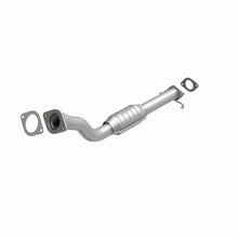 Load image into Gallery viewer, MagnaFlow Direct Fit Catalytic Converter 99-02 Oldsmobile Intrigue