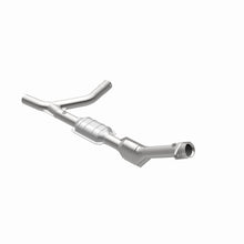 Load image into Gallery viewer, MagnaFlow Direct Fit Catalytic Converter 00-04 Ford E150 4.6L Passenger Side