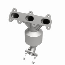 Load image into Gallery viewer, MagnaFlow Direct Fit Catalytic Converter 01-04 Hyundai Santa Fe 2.7L