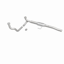 Load image into Gallery viewer, MagnaFlow Direct Fit Catalytic Converter 01 Dodge Ram 1500