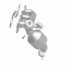 Load image into Gallery viewer, MagnaFlow DF Catalytic Conv 02-03 Lexus ES300 3.0L / 02-03 Toyota Camary 3.0L Rear - California